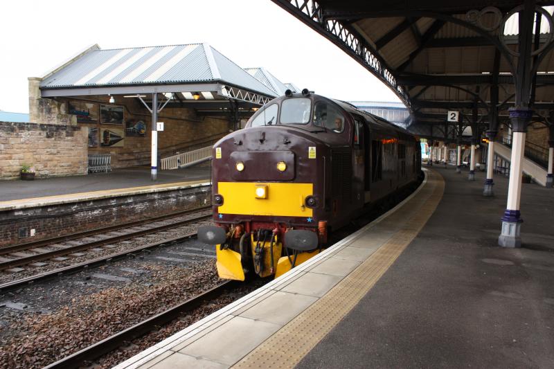 37685 1H79 kingussie-dundee.: Photo of 37685 1H79 kingussie-dundee.