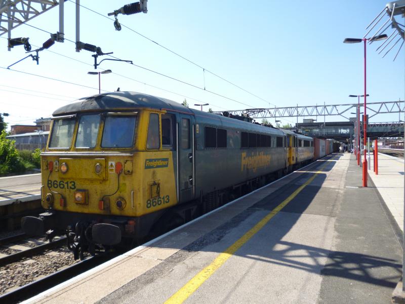 86613 and friend: stafford may 25th Photo of 86613 and friend