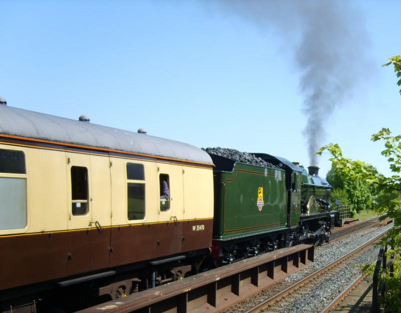 5043 Earl of Mount Edgcumbe.: 1Z46 awaits departure from Linlithgow in brilliant sunshine, 27th May 2012. Photo of 5043 Earl of Mount Edgcumbe.