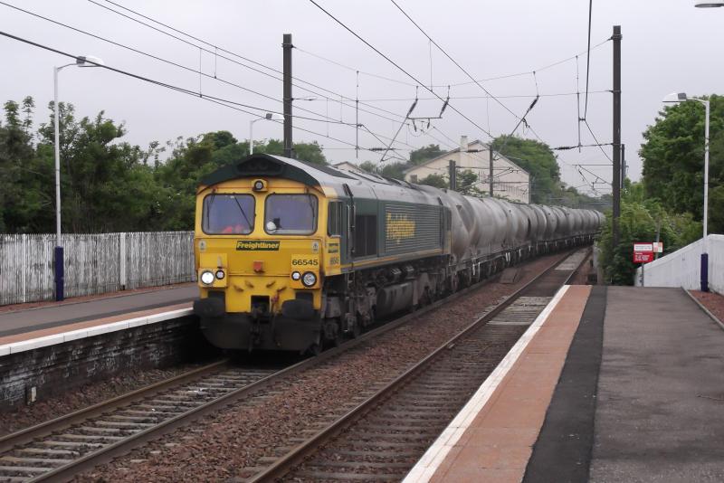 66545 on 6D62: Seen at Slateford on Wednesday 30th may 2012 at 1707. Photo of 66545 on 6D62