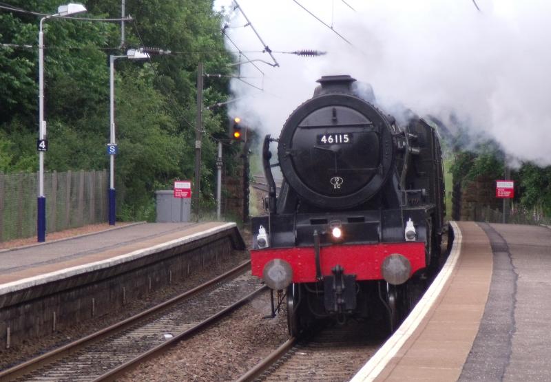 46115 Scots Guardsman at Curriehill: 46115 Scots Guardsman through Curriehill on 1/7/12 working 5Z26 Thornton to Carnforth Photo of 46115 Scots Guardsman at Curriehill