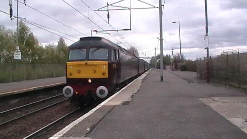 57001 With QoS Set: 57001 On 1Z10 From Carnforth Passes Coatbridge Central With The Queen Of Scots Set Photo of 57001 With QoS Set