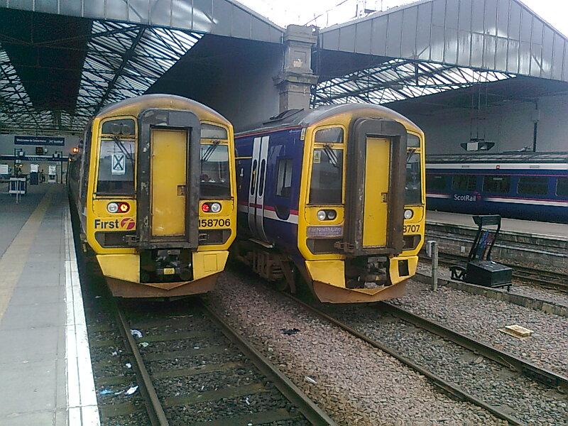 158706 + 159707: 158706 & 158707 First scotrail sets. In Invnerness. Photo of 158706 + 159707