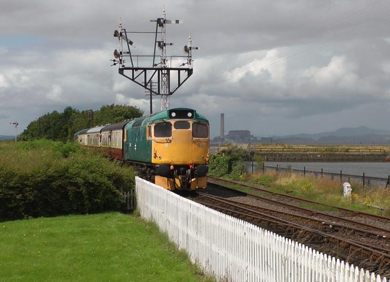 27001 & 26024 arrive into Bo'ness 28/07/12: Photo of 27001 & 26024 arrive into Bo'ness 28/07/12