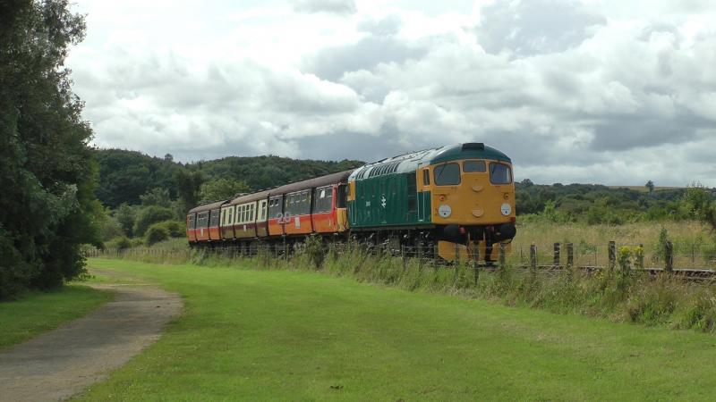 26038 pushing 303032 Kinneil 29/07/12: Photo of 26038 pushing 303032 Kinneil 29/07/12