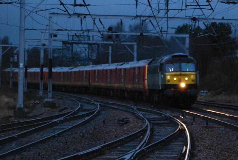 47815 on the mail: 47815 thunders past carstairs on the 1M44 SB Photo of 47815 on the mail