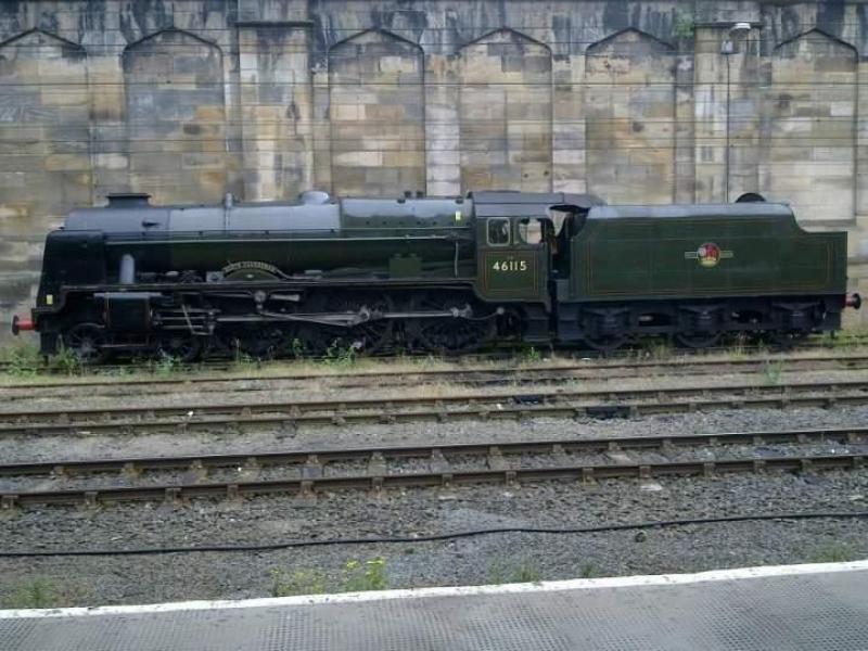 46115 DUMPED Carlisle back wall: Failure off 1Z73 15:45 Carlisle - York, Sun 5/8/12 Photo of 46115 DUMPED Carlisle back wall