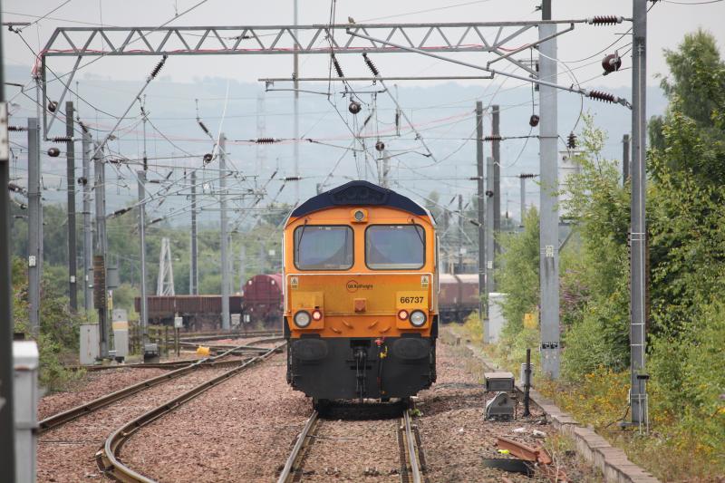 GBRF 66737 @ Millerhill: Waiting at signal to head south on 6th August 2012. Photo of GBRF 66737 @ Millerhill