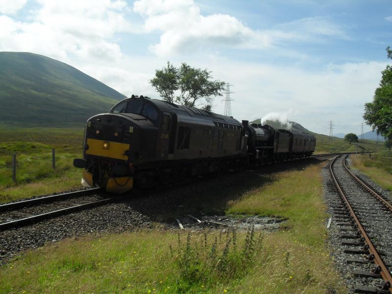 Gorton 11/08/12: KI62005 & 37685 passing Gorton Photo of Gorton 11/08/12