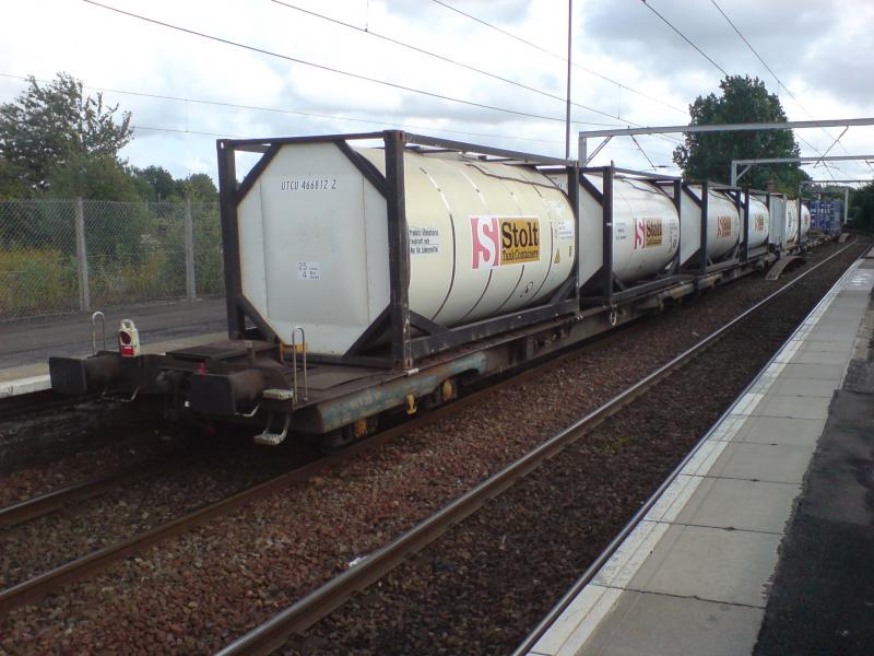 Rear of 4M82 passing through Coatbridge Central: Rear of 4M82 Coatbridge-Daventry passing through Coatbridge Central (16.08.12). Photo of Rear of 4M82 passing through Coatbridge Central