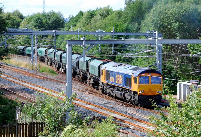 66708 ON 6Z66 Leaving Deanside Branch: 66708 (Jayne) on 6Z66 Deanside - Lackenby leaves the branch on Tue 21-08-2012. Photo of 66708 ON 6Z66 Leaving Deanside Branch