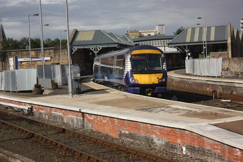 IMG_7423.JPG: original spotrail 170434 at perth on a glasgowQS-aberdeen working, 23.08.12. Photo of IMG_7423.JPG