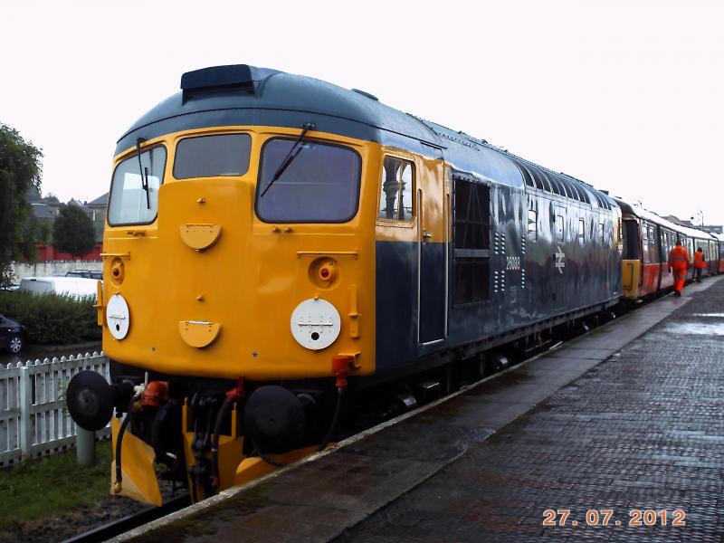 26038 at Bo'ness: 26038 in the bay siding at Bo'ness during the diesel gala. Photo of 26038 at Bo'ness