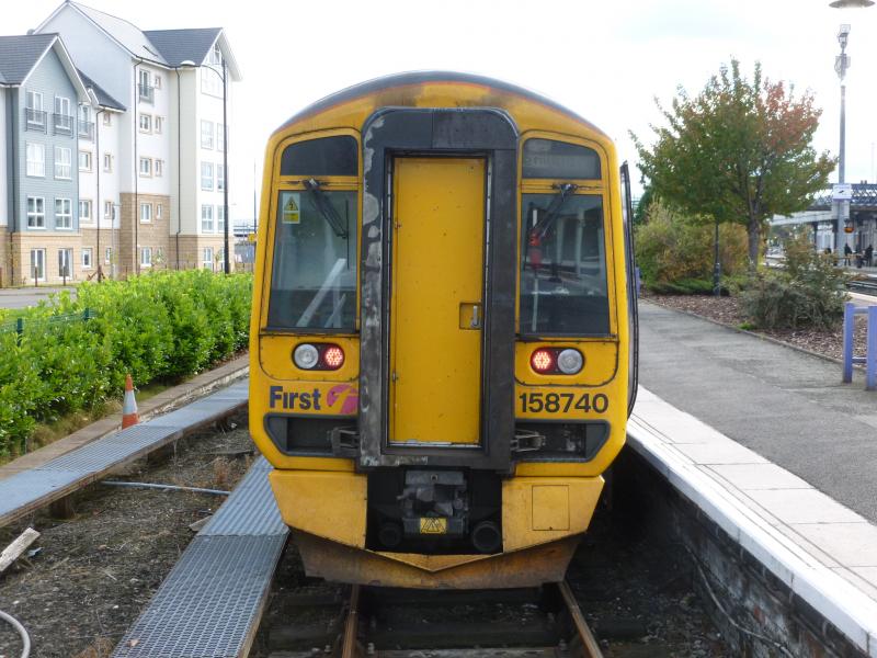 158740: 185740 Stirling Photo of 158740