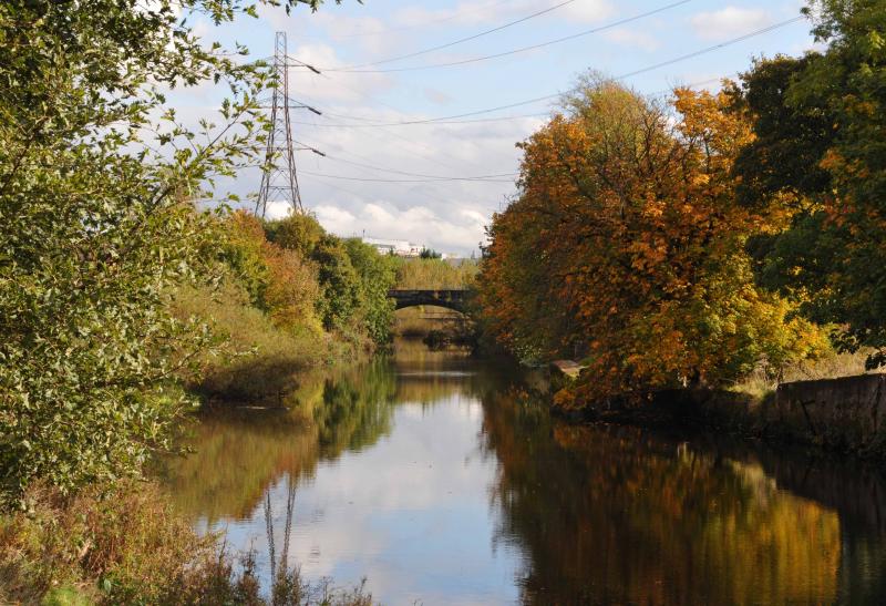 Canal Line Crosses White Cart Water: GC-Paisley Canal Line Crosses The White Cart Water
Sunday 14th Oct 2012 Photo of Canal Line Crosses White Cart Water