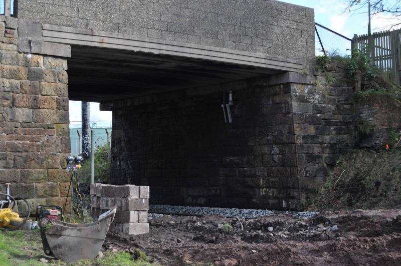 Hawkhead OB OHL Bracket: Sunday 14th Oct
An OHL Arm Bracket has been fitted to the hawkhead Road OB in advance of the wires going in for the Electrification of the Paisley Canal line Photo of Hawkhead OB OHL Bracket