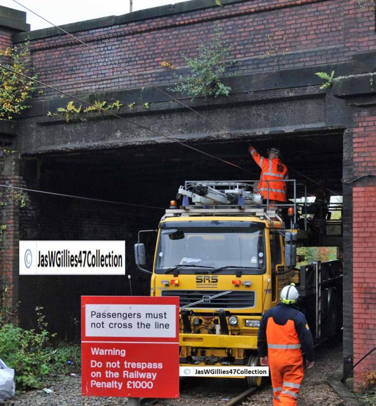Is this going to work?: Not much room between the wire and the bridge. I Maybe wrong but from what I can gather there will be an isolation section here Photo of Is this going to work?