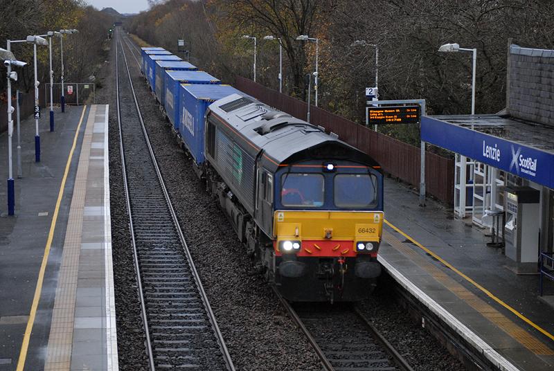 Photo of 66432 on the 4Z41 Blackford - Coatbridge Highland Spring trial