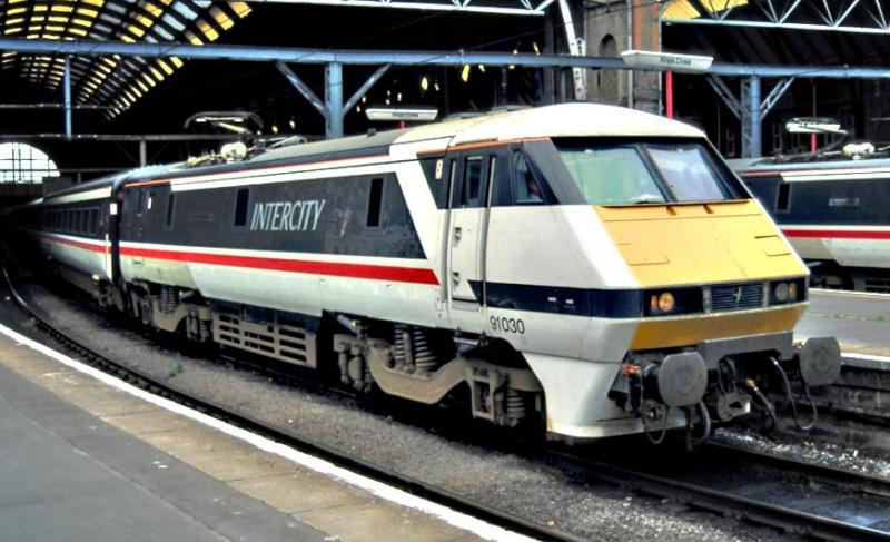 91030: How they used to look. 91030 at Kings Cross Photo of 91030