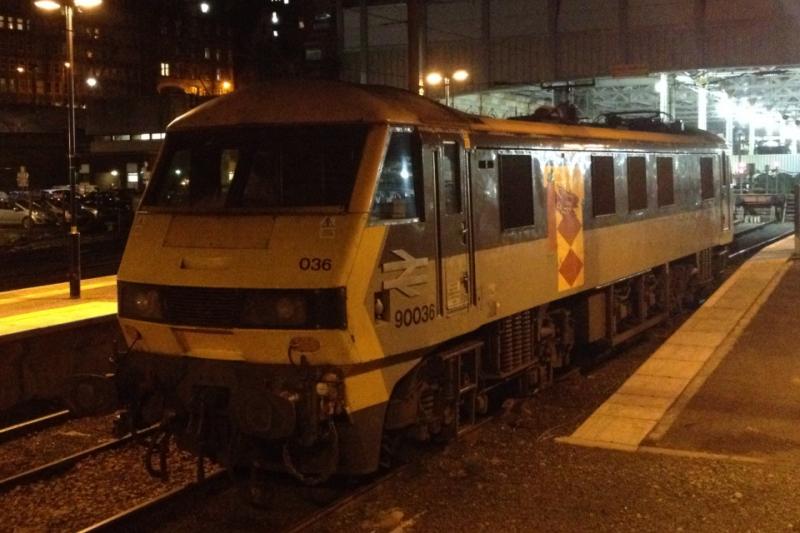 90036 RFD Logo side:
Showing off it's better side (RFD logo) 90036 stabled in Edinburgh Waverley on a November evening in 2012 Photo of 90036 RFD Logo side