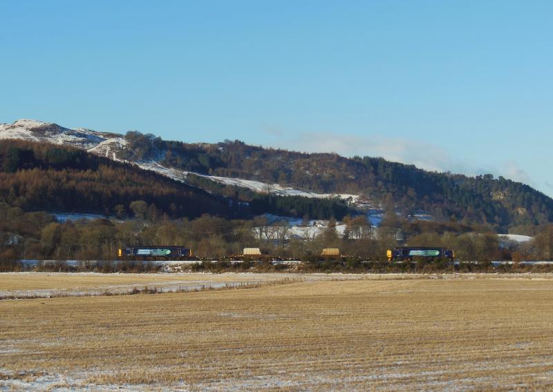 37602 37609 6S99 Carlisle Kingmoor to Georgemas Junction 05/12/12:
Having crossed Dalguise Viaduct the 37's power on towards Pitlochry Photo of 37602 37609 6S99 Carlisle Kingmoor to Georgemas Junction 05/12/12
