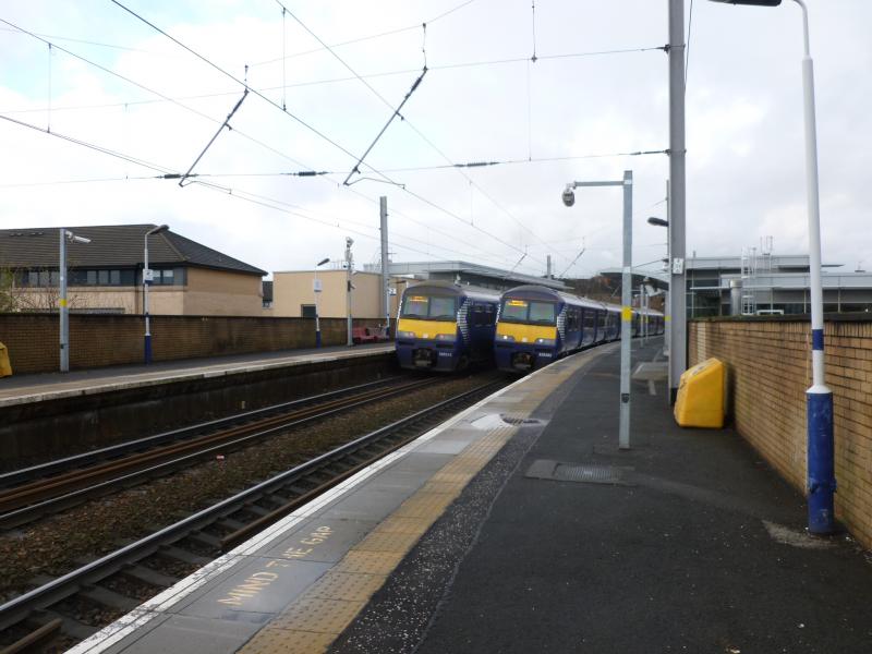 320s Partick: 320303 & 320315 Partick Photo of 320s Partick