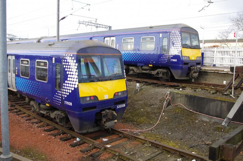 320308, 320304: 320308 and 320304 at Airdrie. 18.12.12. Photo of 320308, 320304