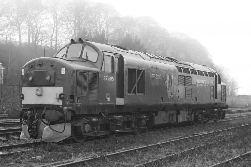 37685 - Millburn Yard: Photo of 37685 - Millburn Yard