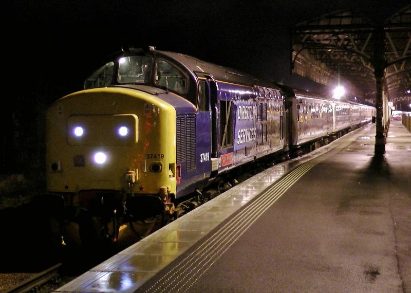 37419 1M16 Perth 21/12/12: Photo of 37419 1M16 Perth 21/12/12
