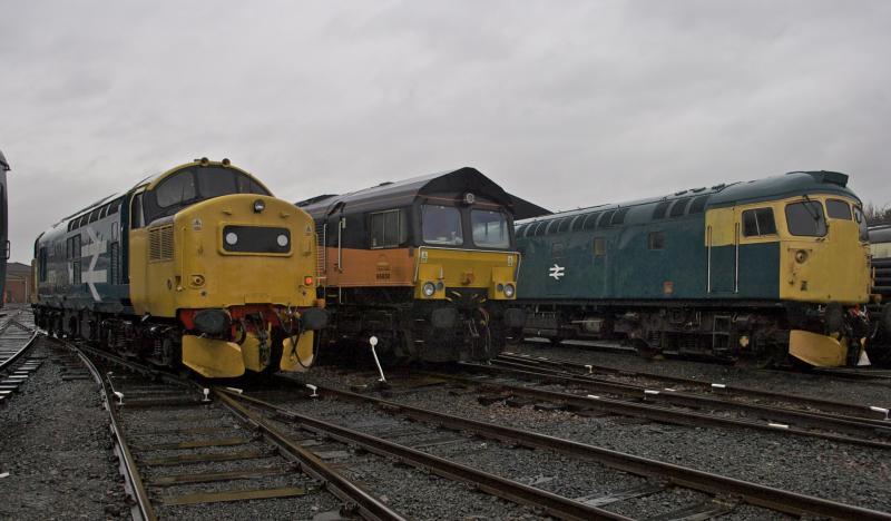 66850 Bo'ness 22nd December 2012.: 37175 66850 26024 Bo'ness yard 22nd December 2012. Photo of 66850 Bo'ness 22nd December 2012.