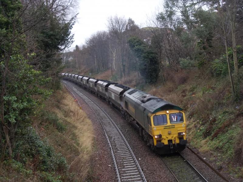 66536 Morningside Road 6Z96 : Blending coal from Leith to Killoch on 29 Dec 12 approaches Morningside Road Photo of 66536 Morningside Road 6Z96
