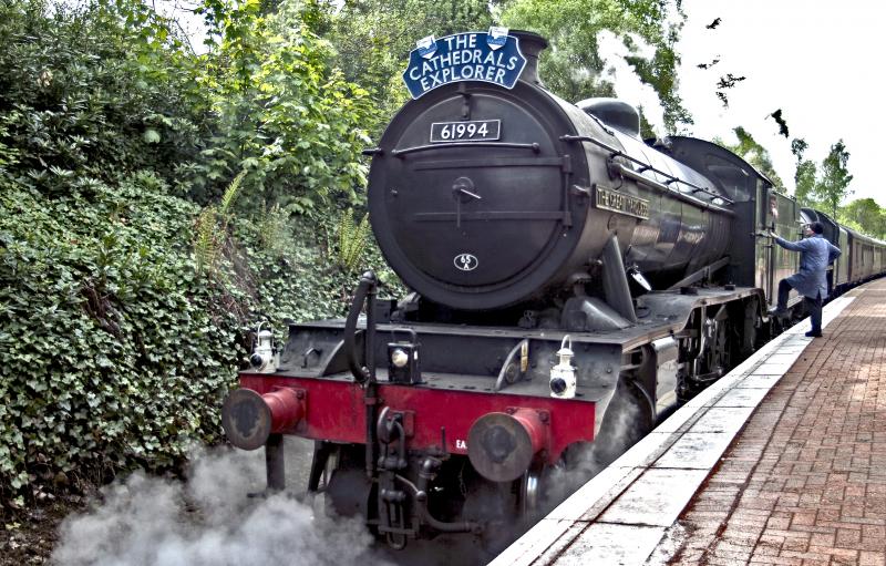 61994 The Great Marquis: Just about to depart Helensburgh Upper Photo of 61994 The Great Marquis