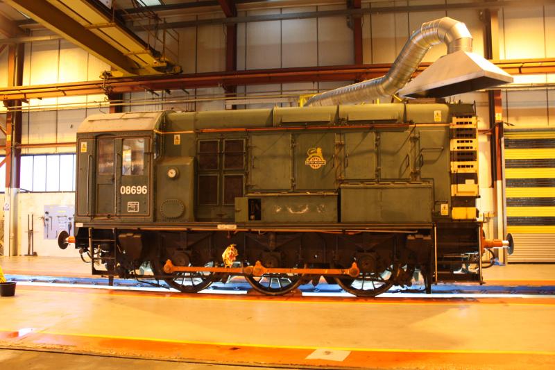 08696: 08696 in Road 16 Shed at Polmadie Depot on 8th January 2013. Photo of 08696