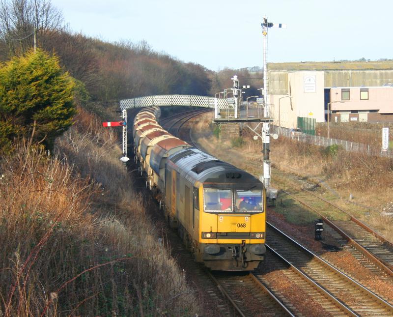 Ballast Tug: 60068 passes Arbroath whilst heading for Millerhill with empty autoballasters from Stonehaven. Photo of Ballast Tug