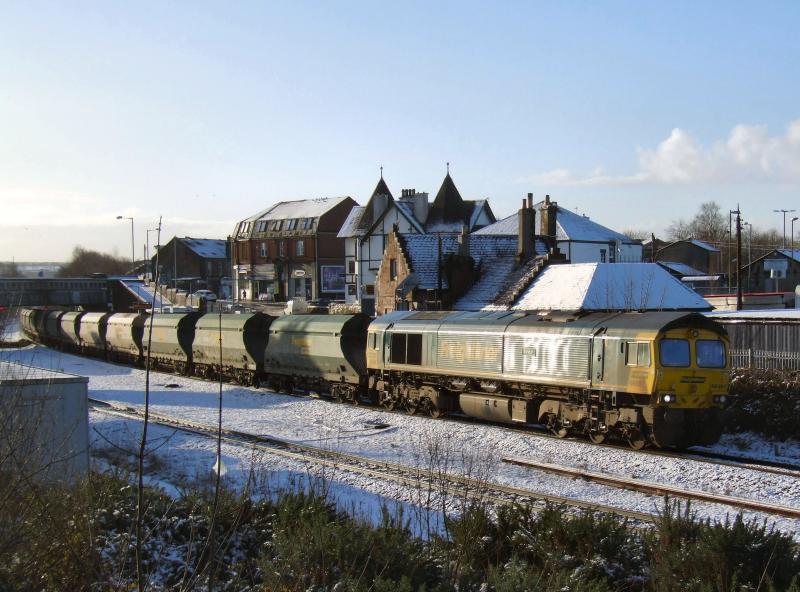 66597 with 6G05 and the froth hoppers passes Larbert.: 66597 with 6G05 and the froth hoppers passes Larbert. Photo of 66597 with 6G05 and the froth hoppers passes Larbert.