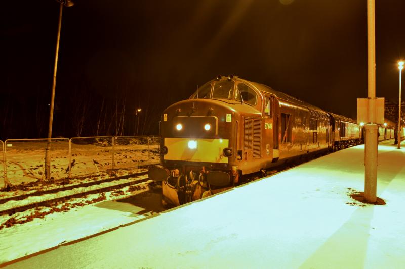 IMG_8241.JPG: 37685 'loch arkaig' hauling alive 66430 on 4D47 at perth, 23.01.13. Photo of IMG_8241.JPG