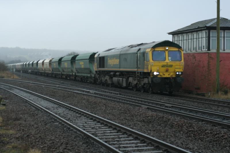 Larbert Jct.: 66597 6G05 Ravenstruther - Longannet passing Larbert Jct. Photo of Larbert Jct.