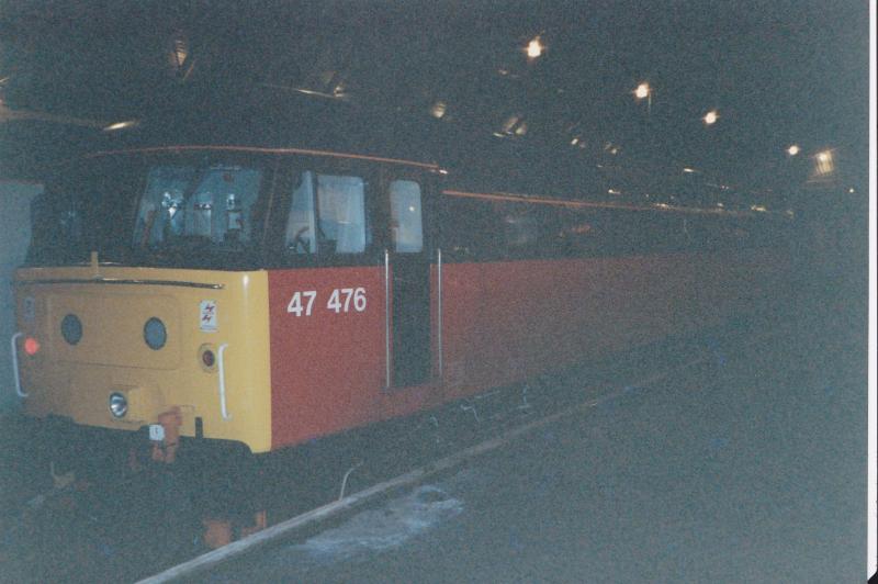 Parcels sector 47476: 47476 stands in Platform 4 at Queen Street. Not sure of date but early 90's for sure Photo of Parcels sector 47476