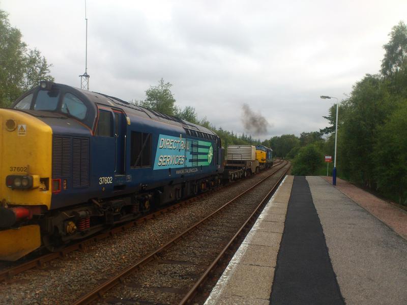 lairg station: flask duty 37 602 + 37605 waiting at lairg on southward return with neclear flask trial june 2012 Photo of lairg station