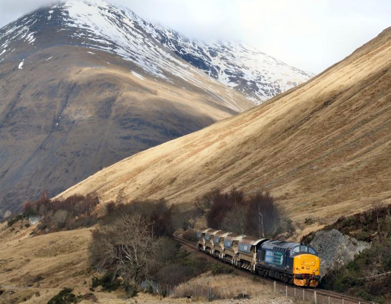 37419 at County March.: 37419 at County March. Photo of 37419 at County March.