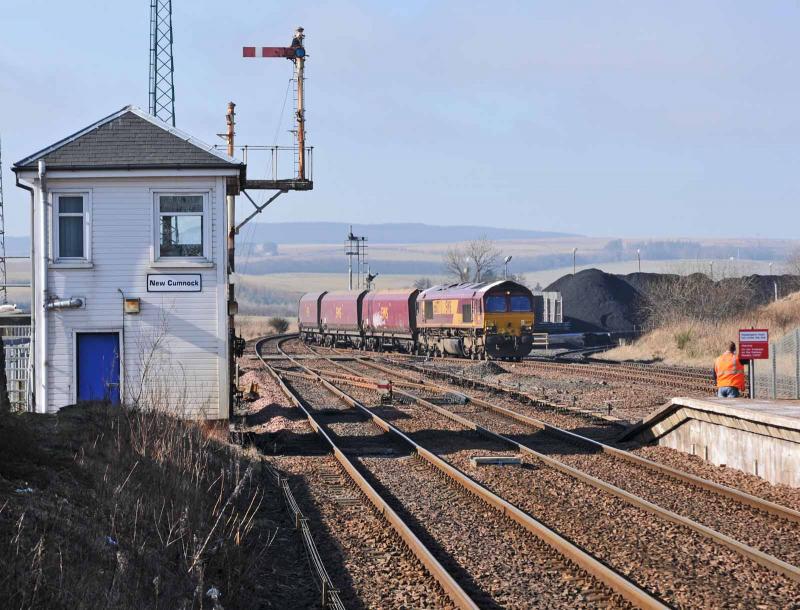 66177 At New Cumnock: 66177 Arrives at New Cumnock Thur 28th Feb 2013 Photo of 66177 At New Cumnock