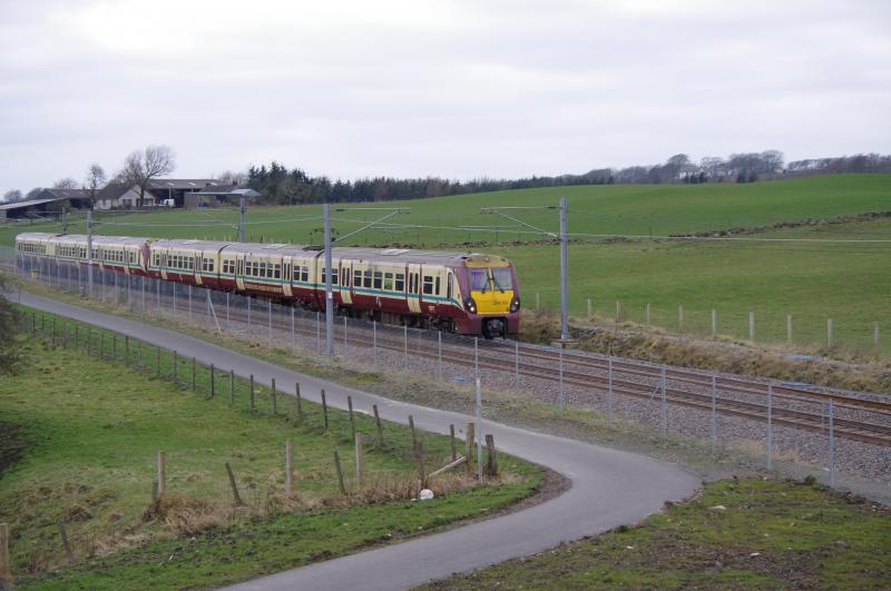 334013/31: 334013/31 at Blackridge with an Edinburgh service. 14.03.2012. Photo of 334013/31