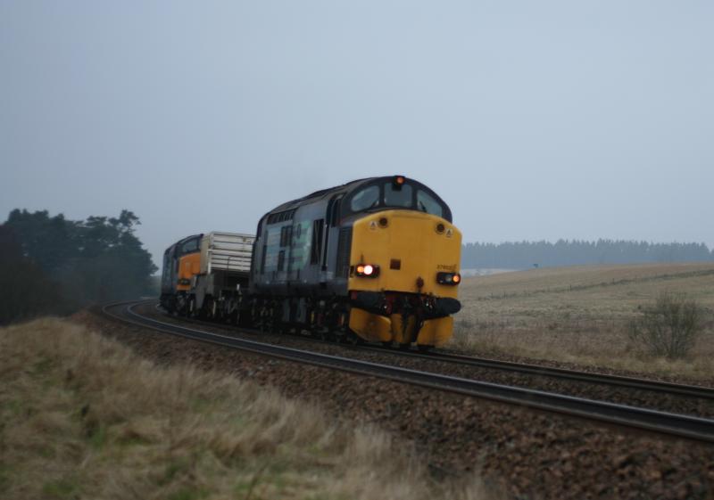 Bardrill road: 37602 t&t 37218 passes Bardrill road with 6S99 Carlisle-- Georgemas jct Flasks Photo of Bardrill road