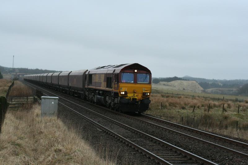 Breich 2day: 66077 climbs towards Breich station with 6B72 Hunterston -- Cockenzie coal. Photo of Breich 2day