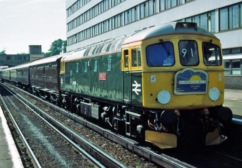 33008: 33008 Eastleigh at Southampton. Photo of 33008