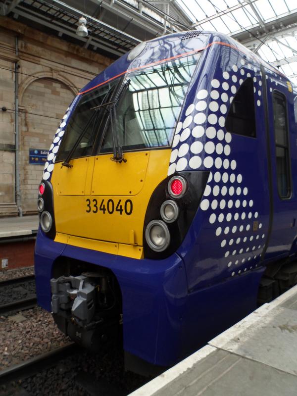 Clean and shinny at Edinburgh : Photo of Clean and shinny at Edinburgh