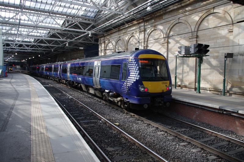 170393: 170393 at Edinburgh Waverly. 30 March 2013. Photo of 170393