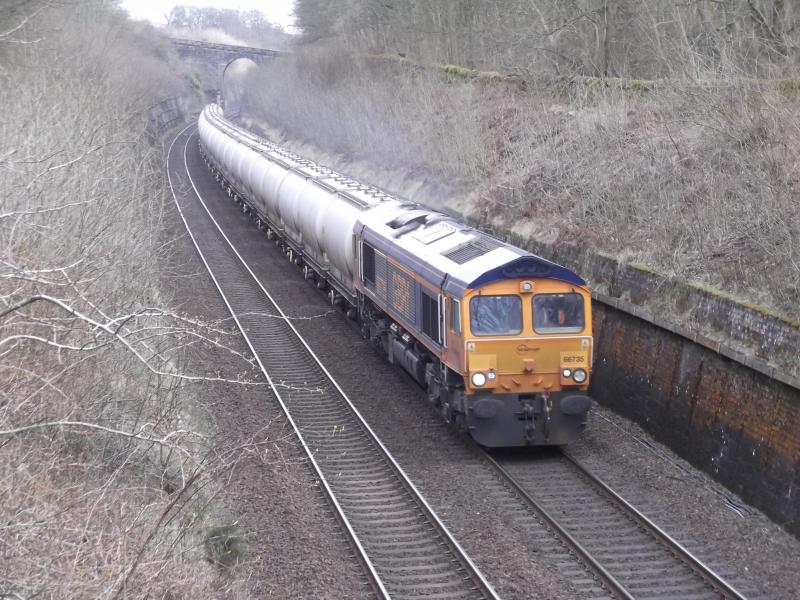 66735 heads away from Winchburgh Junction: Diverted via the E&G, 6S45 with 66735 at the head makes for Fort William on 13-04-13. Photo of 66735 heads away from Winchburgh Junction