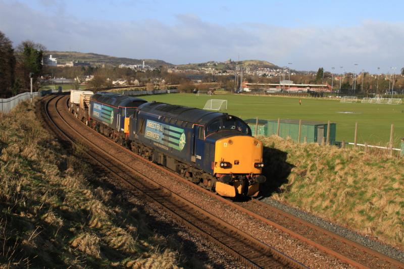 6S43 at Peffermill: 37608 + 57010 on 6S43 06.42 Carlisle to Torness Power Stn passing Peffermill playing fields on 16/04/2013 in full sun with no rainbow as it had disappeared. Photo of 6S43 at Peffermill