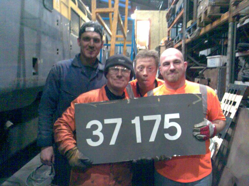You bad men!!!.jpg: The 175 cutting team, Alisdair, Matt, Mick and Rugby. Photo of You bad men!!!.jpg
